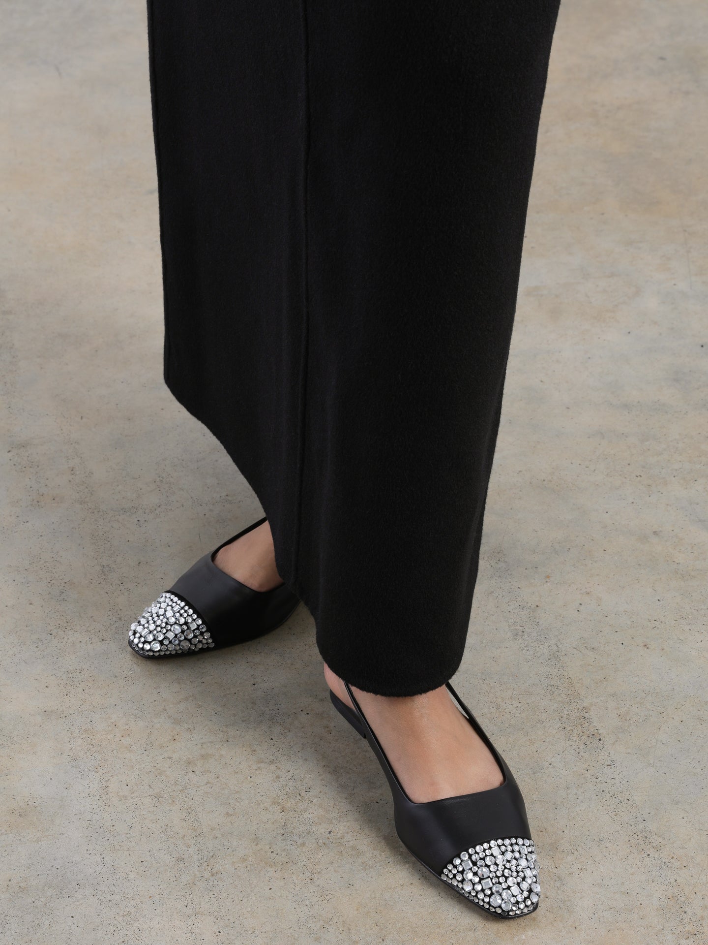 Tia w/ Crystals Slingback | Black W/ Crystals