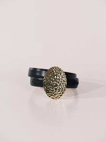 Hammered Flint Black Gold | Black & 24K Gold