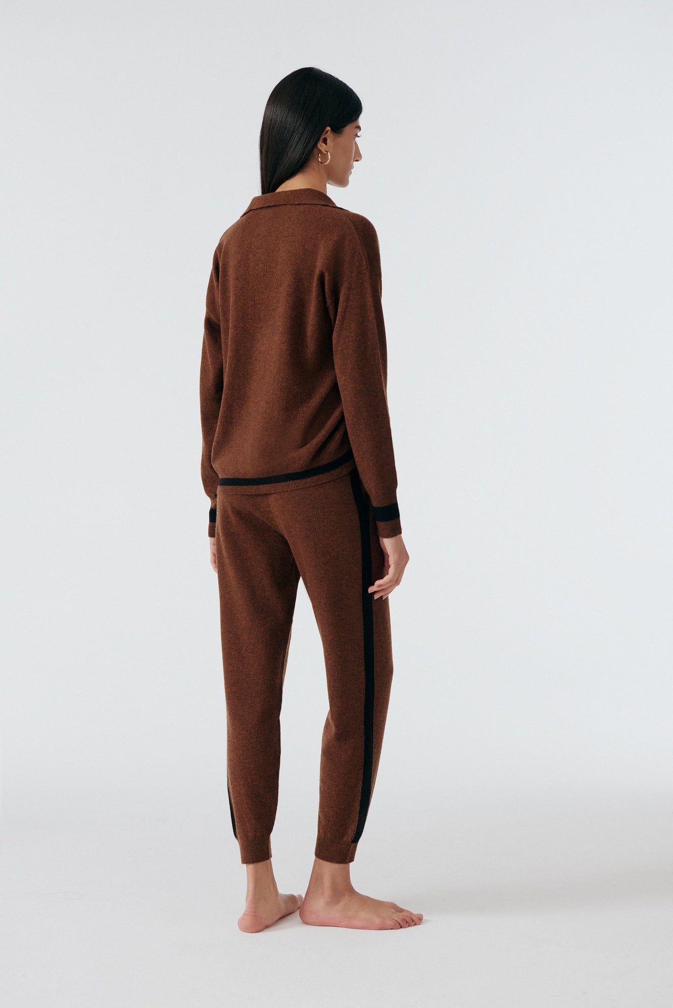 Cashmere Open Collar Sweater | Chesnut/Black