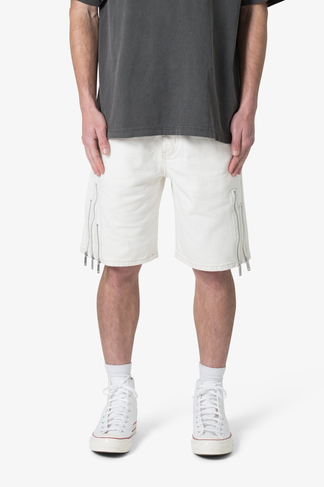 Elongated Zipper Denim Shorts | Off White