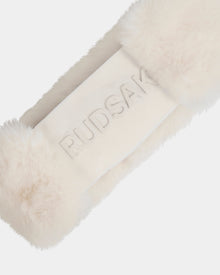 A close-up of the Rudsak SANDIE - L425552 Iceland women’s white faux fur headband, featuring 