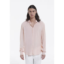 Flowing Light Shirt With Cuban Collar | Men | Pink