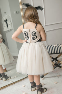 Girl | CocoCaramel Top | Beige x Black