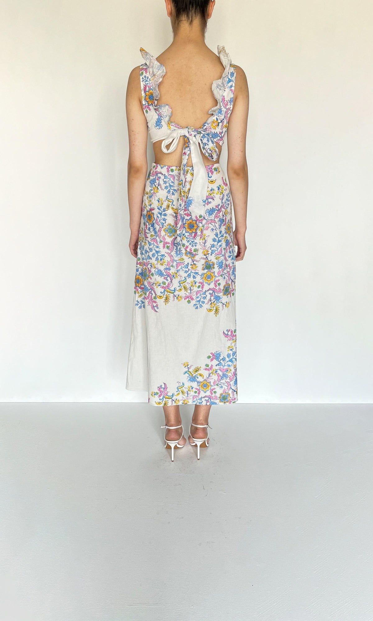 Hemant And Nandita | Inv Viscose Crinkle Chiffon Vana Long Dress | White