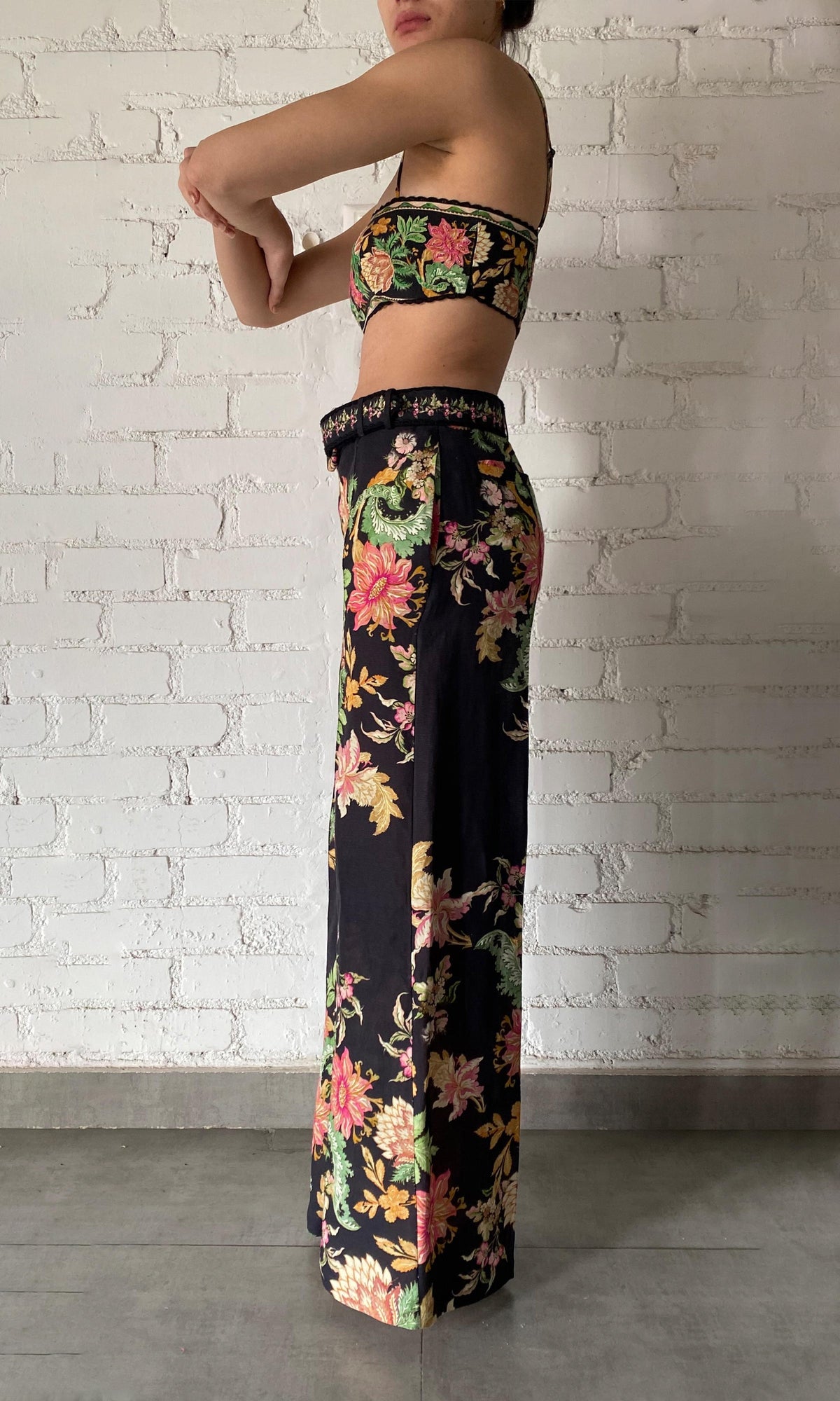Hemant And Nandita | Pahi Linen Cotton Bandeau | Black Offwhite Floral