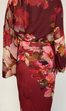 Womens | Tuhi Polyester Crepe Fitted Midi Skirt | Burgundy Multi