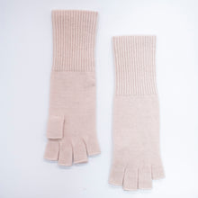 Cashmere Fingerless Gloves | Soft Pink