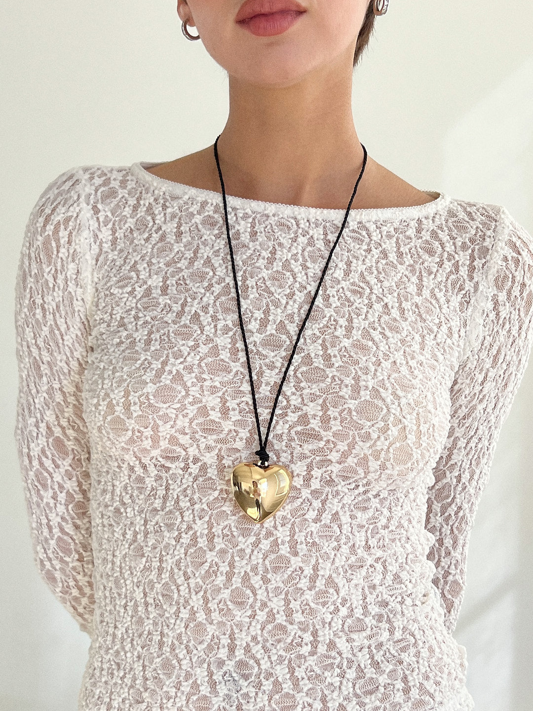 Puffy Heart Necklace | Gold x Black