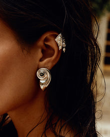 The Palma Pearl Ear Cuff | Faux Pearls | Silver