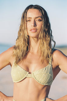 The Izzy Top | Esme