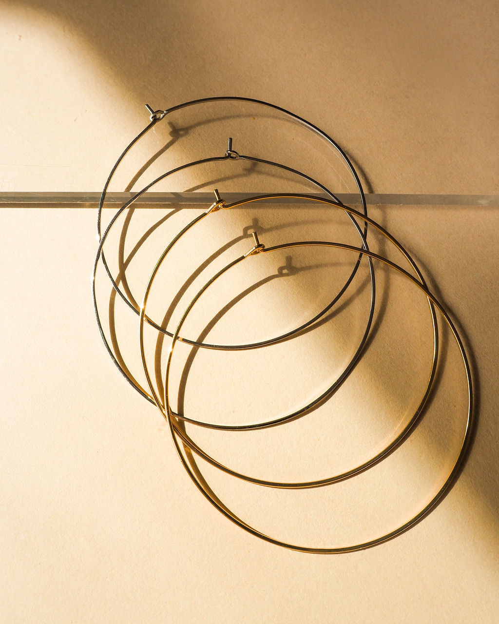 Capri Wire Hoops | Silver