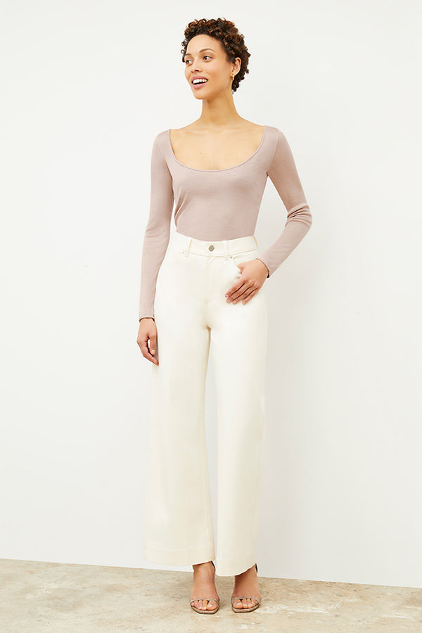 Front image of a woman wearing the Milo Jean in Tusk | Exclude