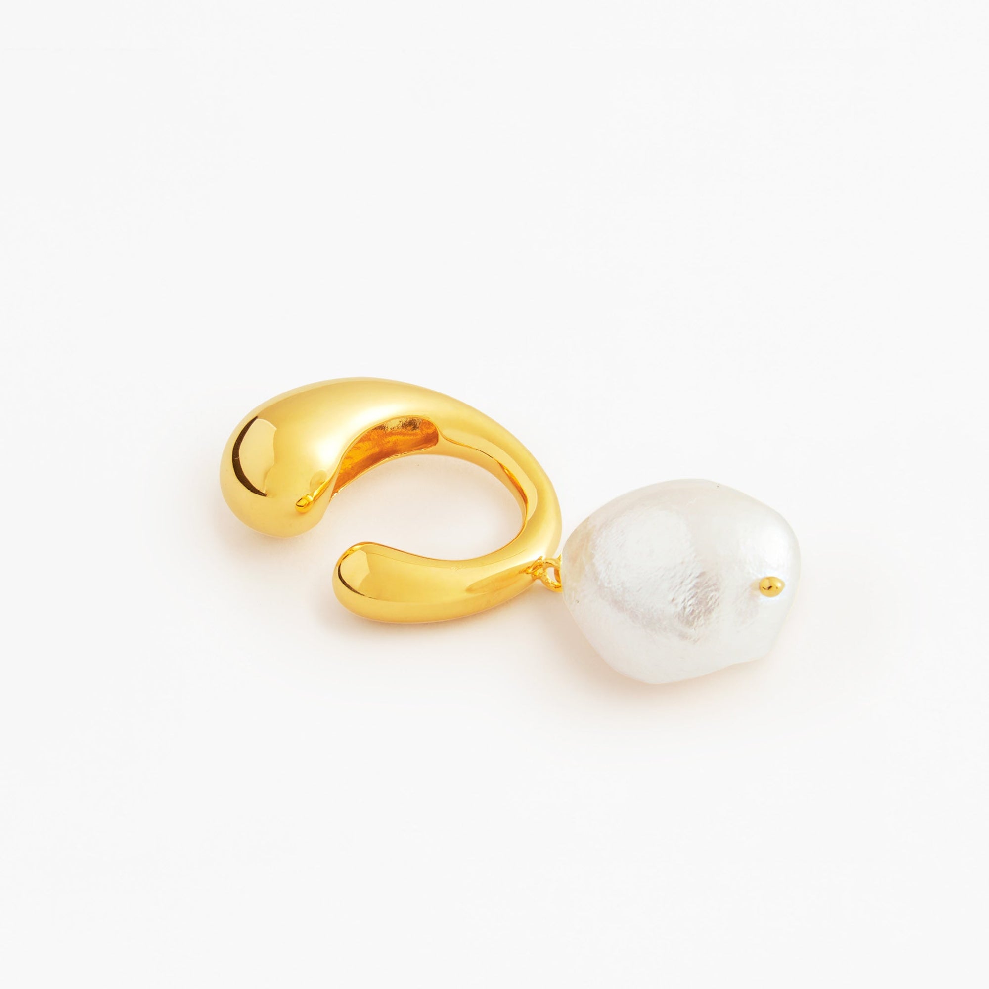 Aura Ear Cuff | 18K Gold Vermeil | Freshwater Pearls