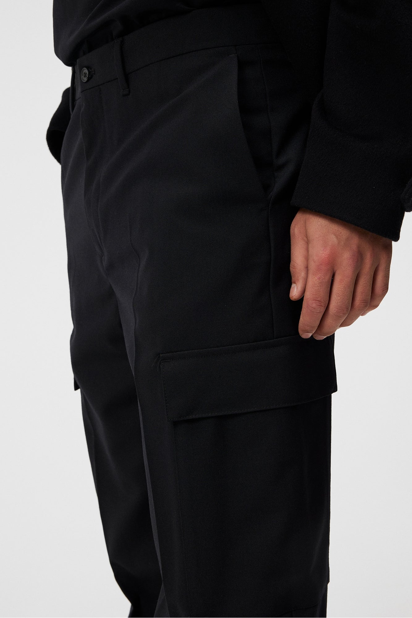 Men | Haij Wool Cargo Pants | Black