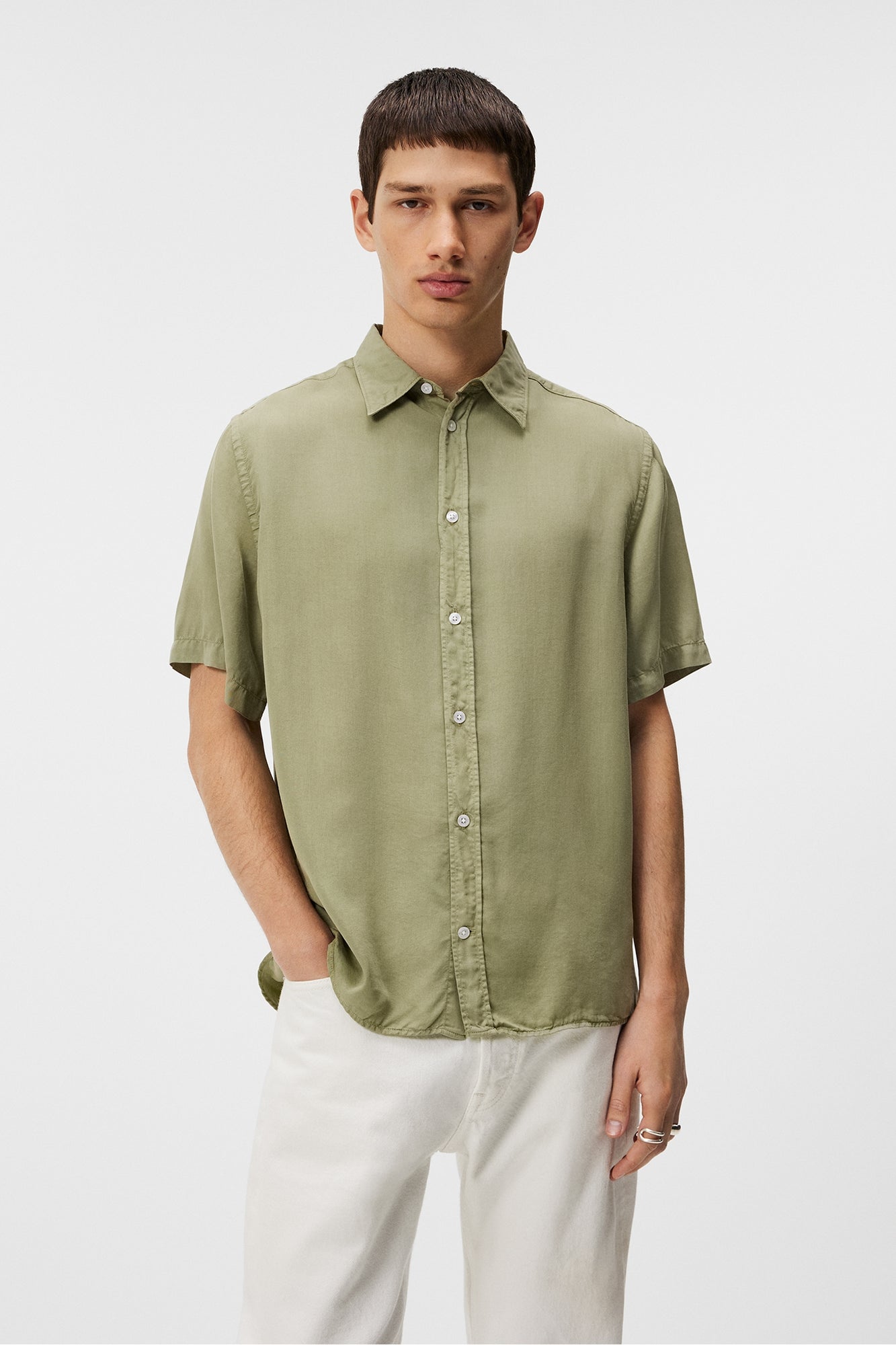 Men | Reg SS Light Tencel Shirt | Oil Green