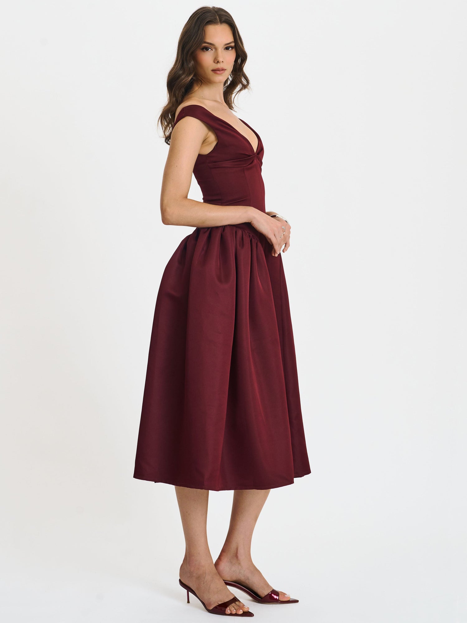 Omella Ruched Bust Sweetheart Flared Midi Dress | Burgundy