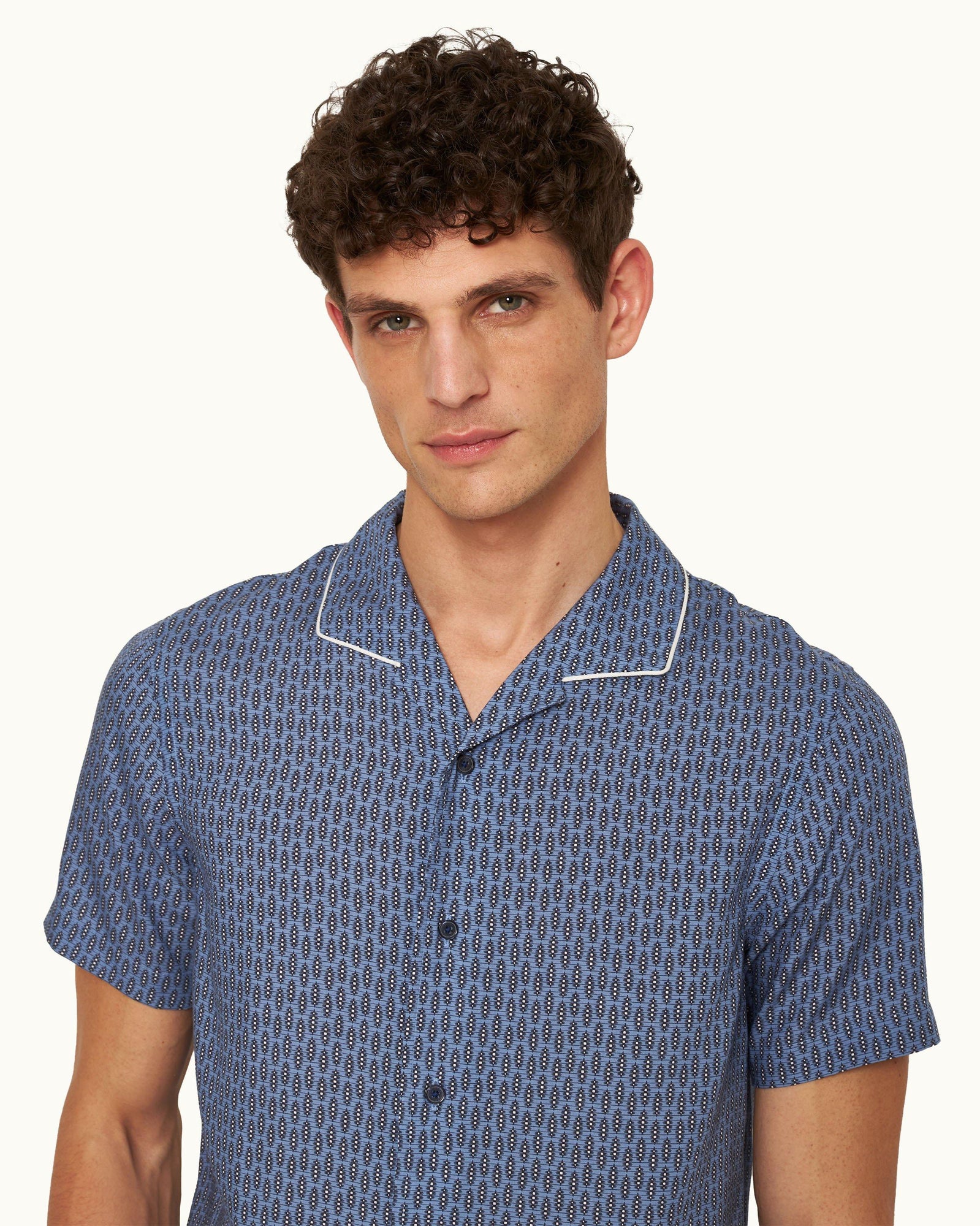Hibbert Perez Print Classic Fit Capri Collar Shirt Woven In Italy in Springfield Blue | Springfield Blue