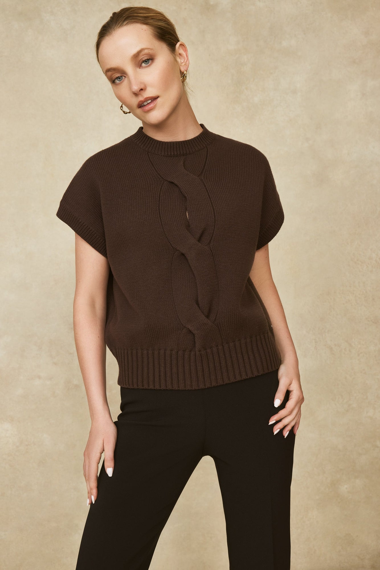 Sleeveless Crewneck Sweater | Chocolate