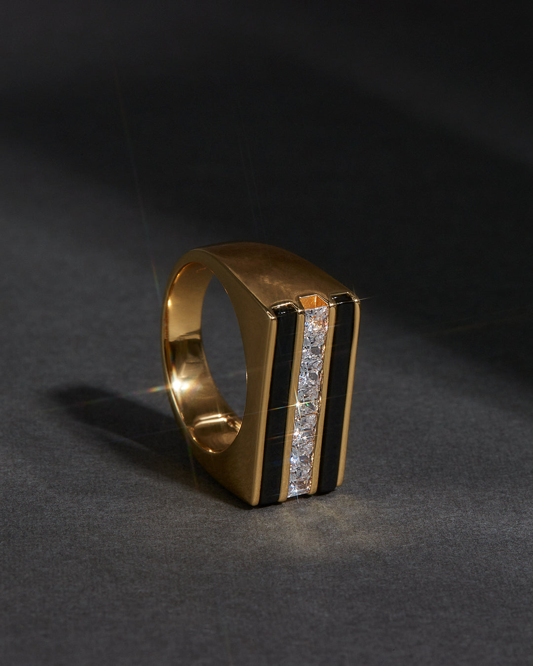 Panini Ring - Onyx | Plated Gold