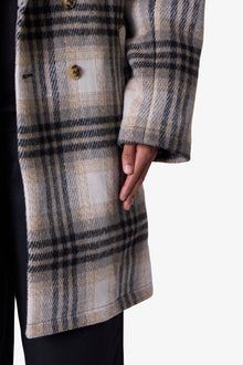 Peaky Plaid Trench Coat | Light Brown x Cream