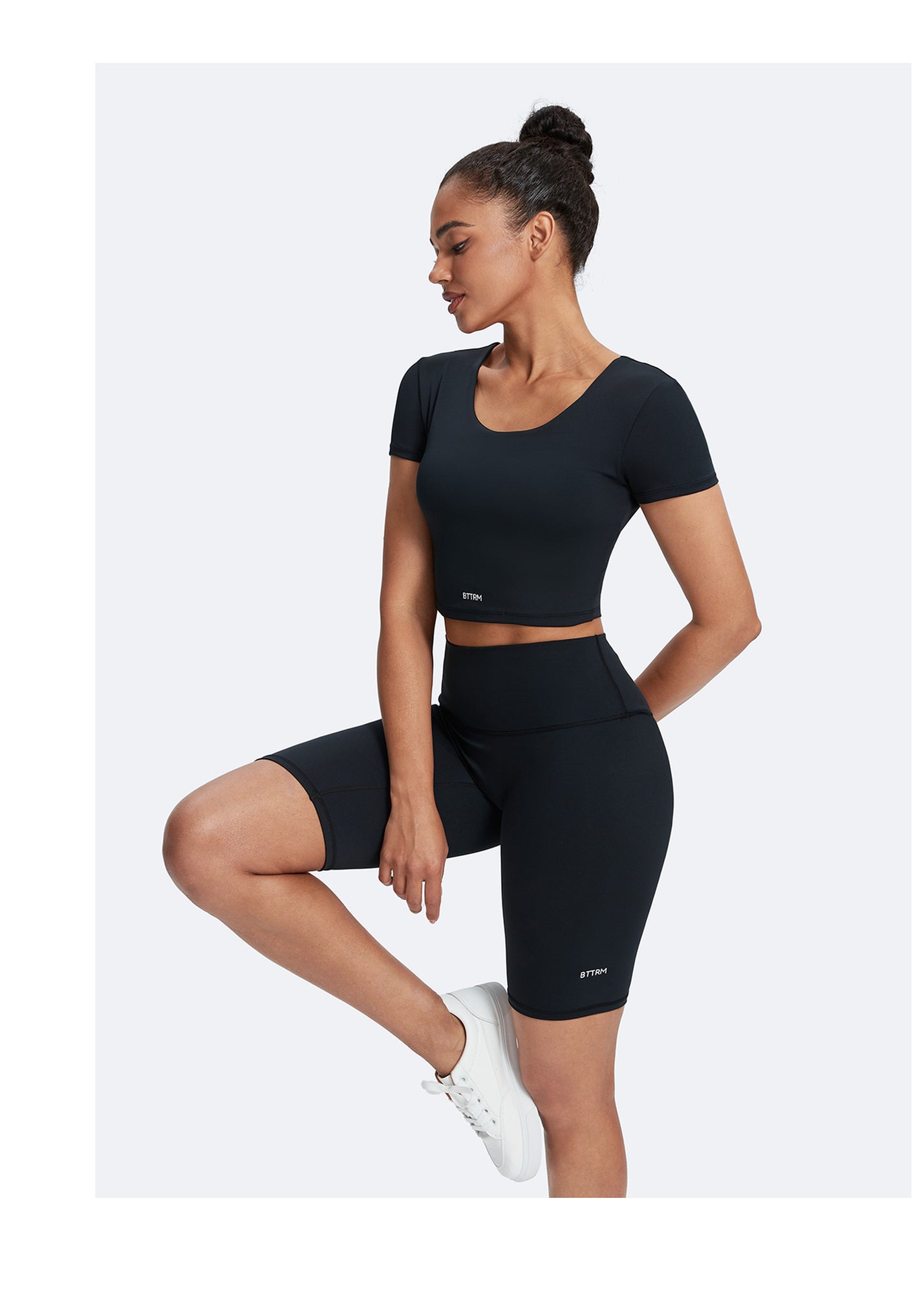 Round Neck Crop Top | Black
