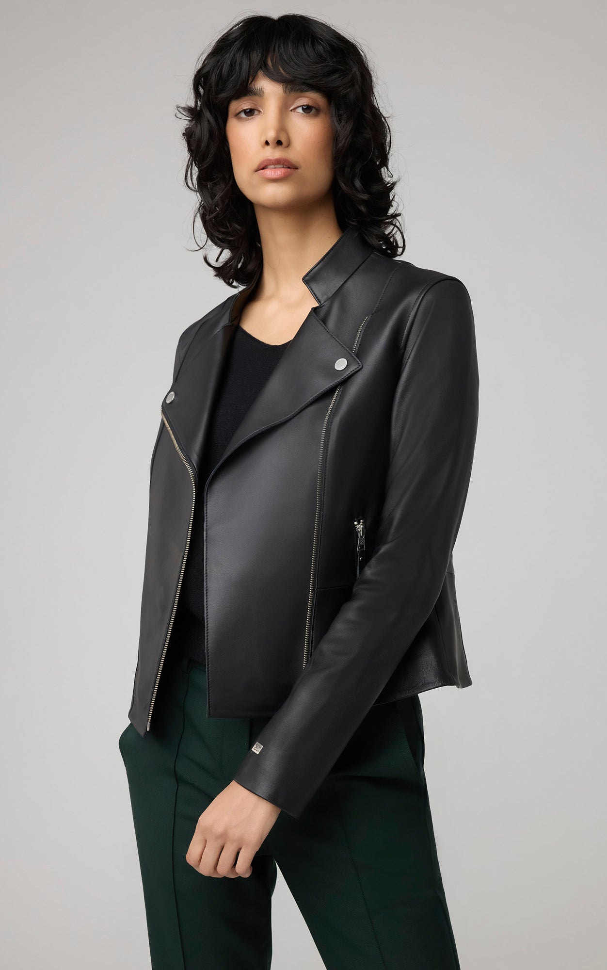 Saskia-L Slim-Fit Leather Jacket With Stand Collar | Black