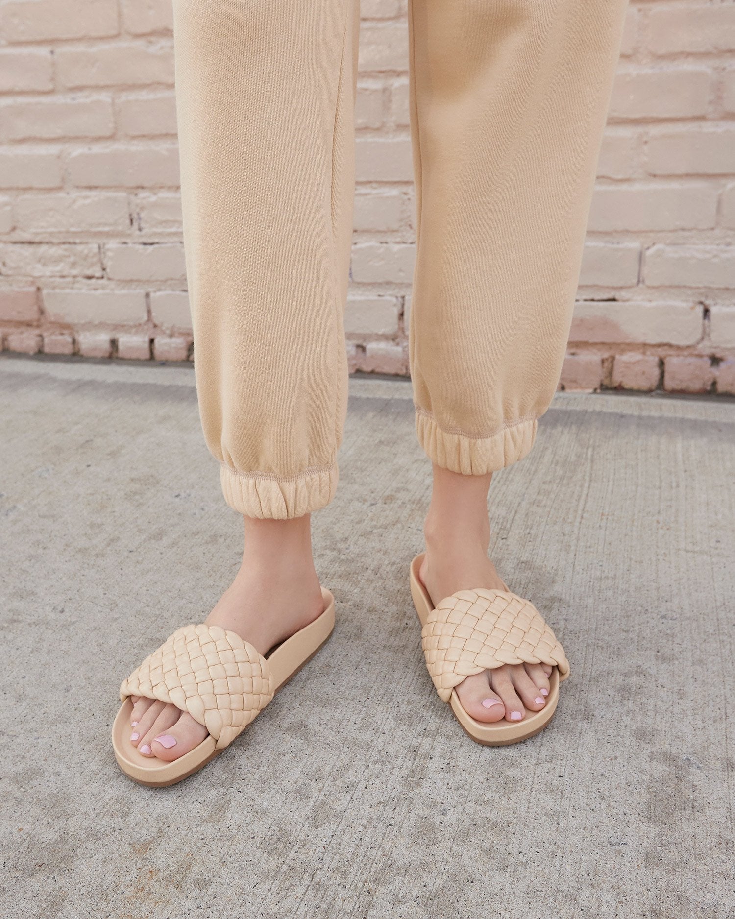 Color: Almond