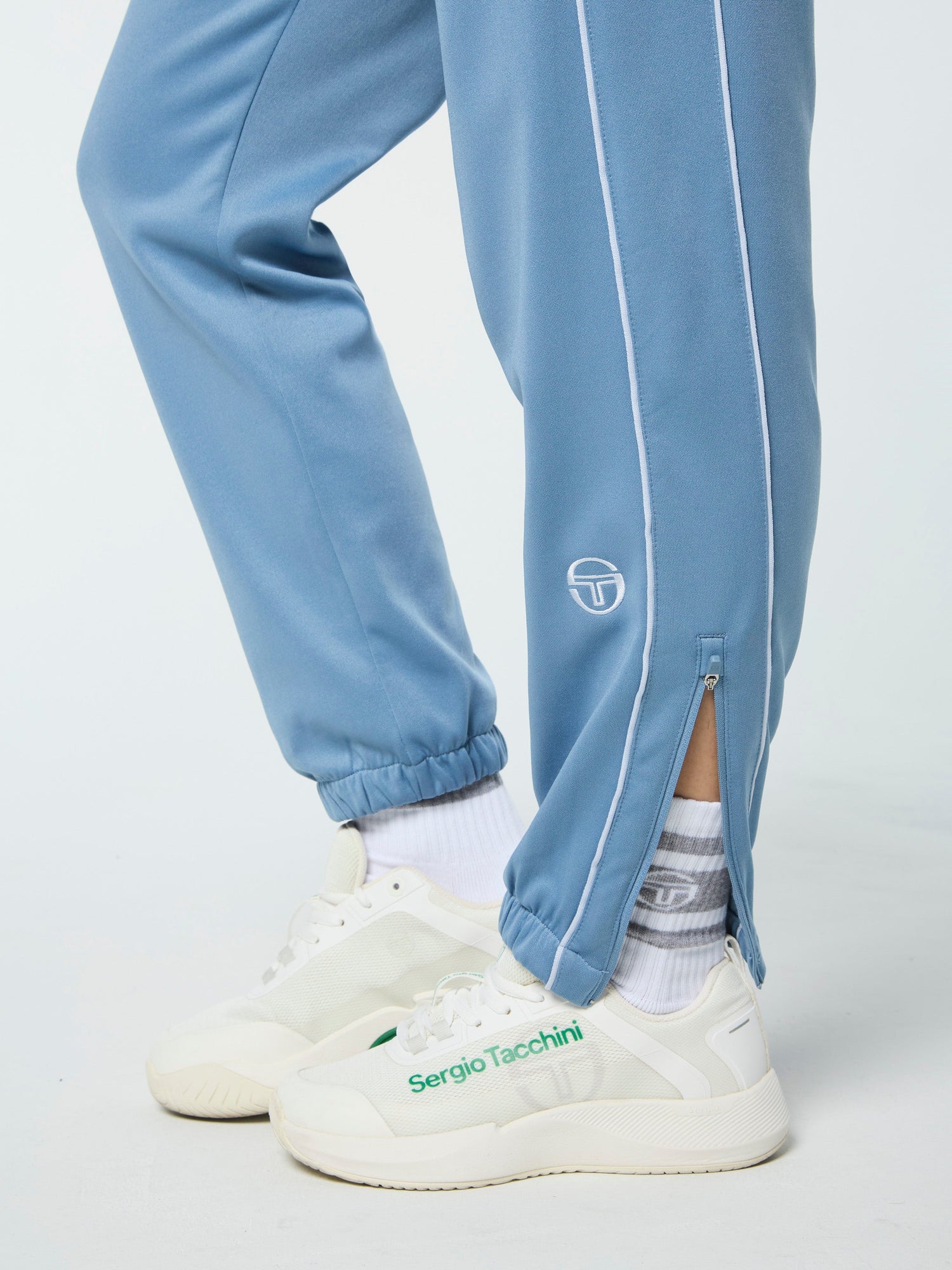 Women | Miss Lioni Track Pant | Faded Denim