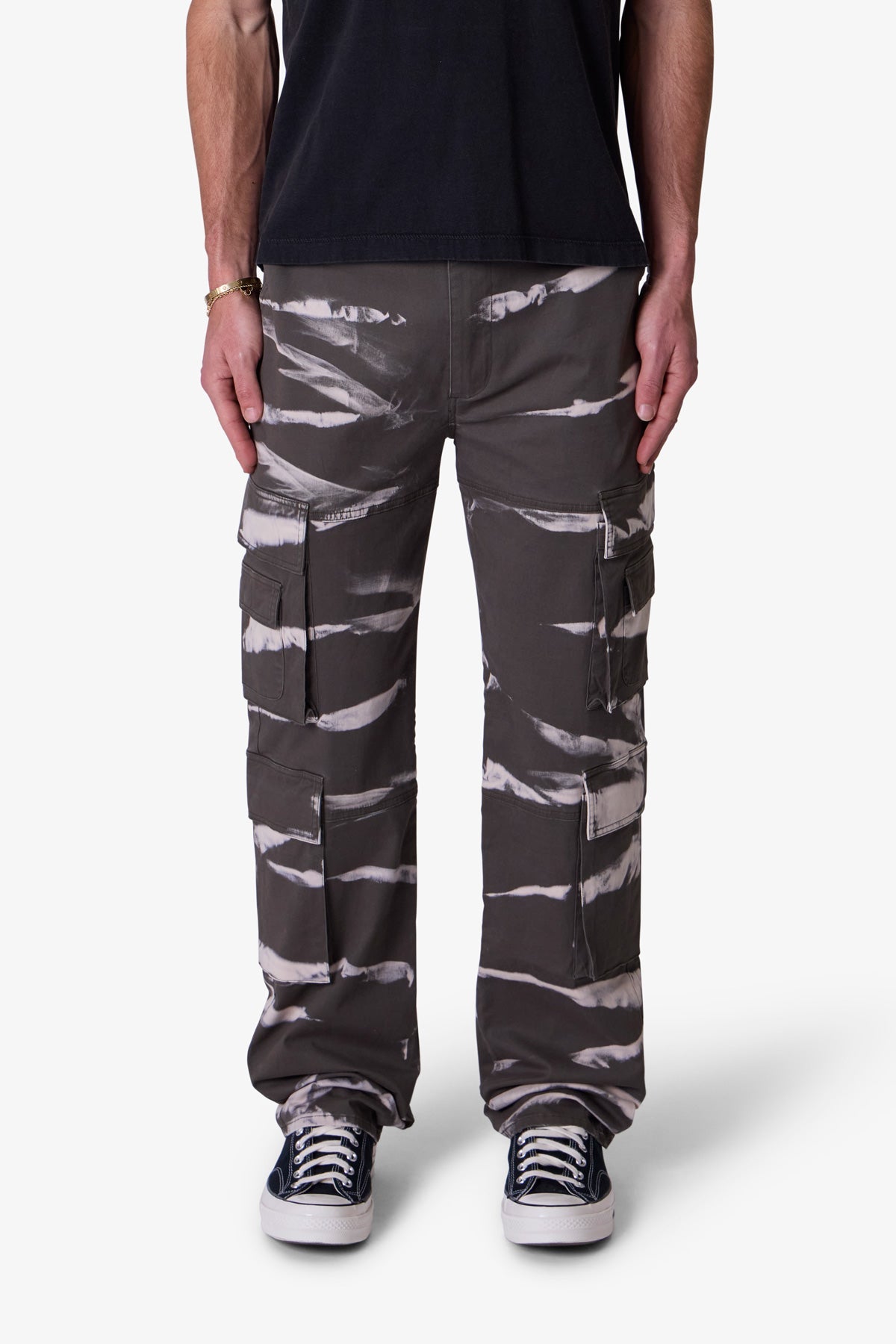 Silhouette Cargo Pants | Black
