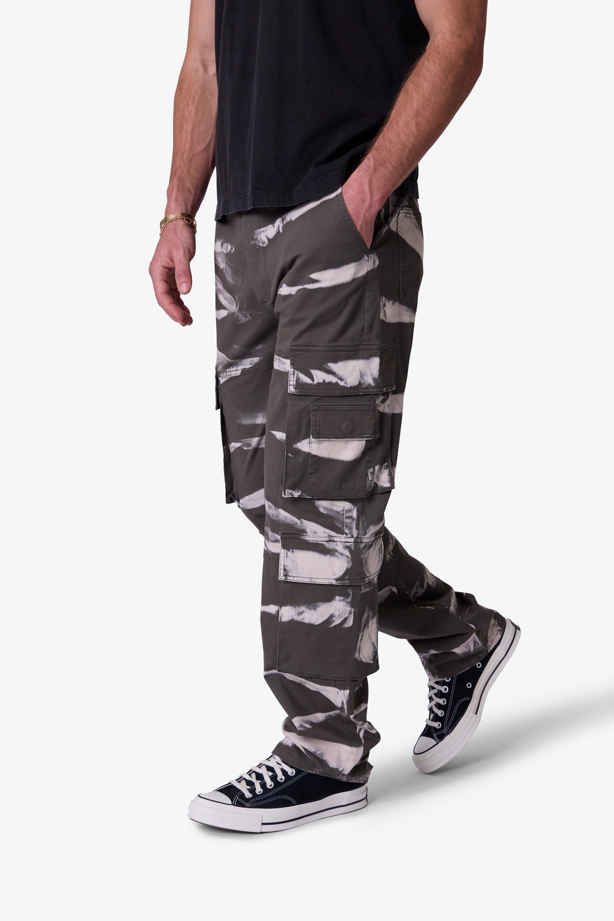 Silhouette Cargo Pants | Black