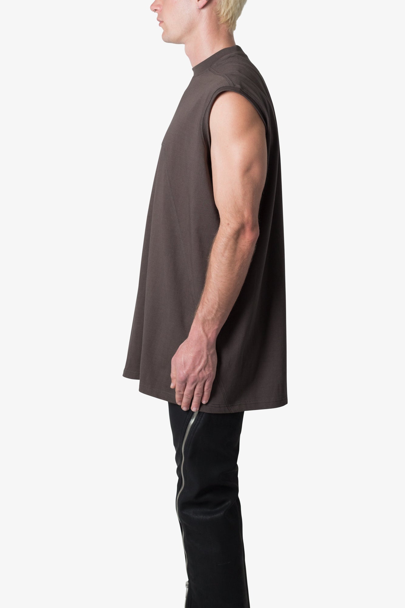 Sleeveless Elongated Tee | Vintage Black