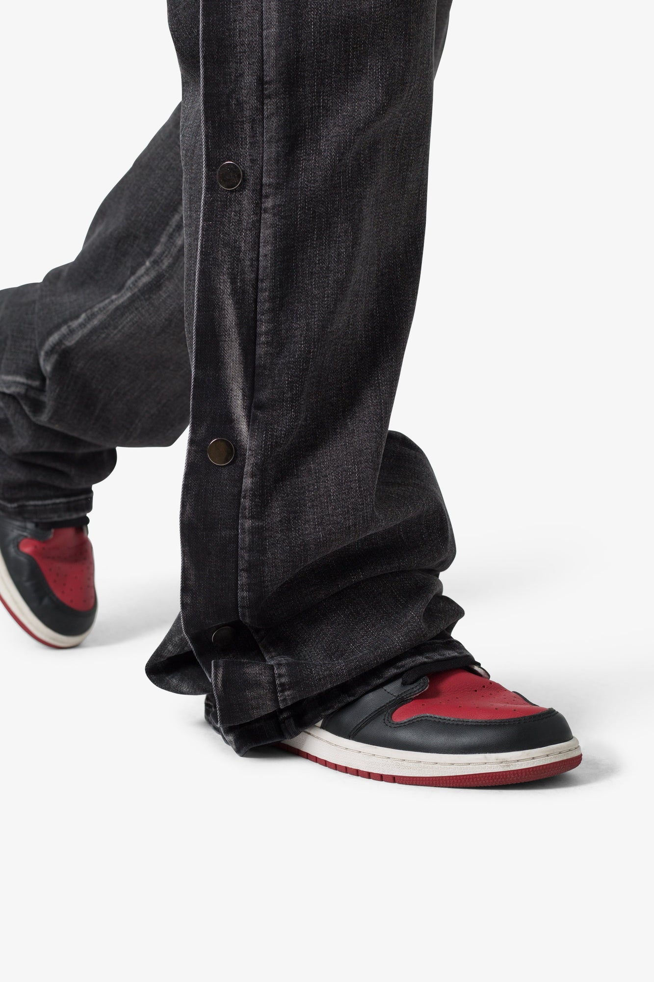 Snap Baggy Flare Denim | Black