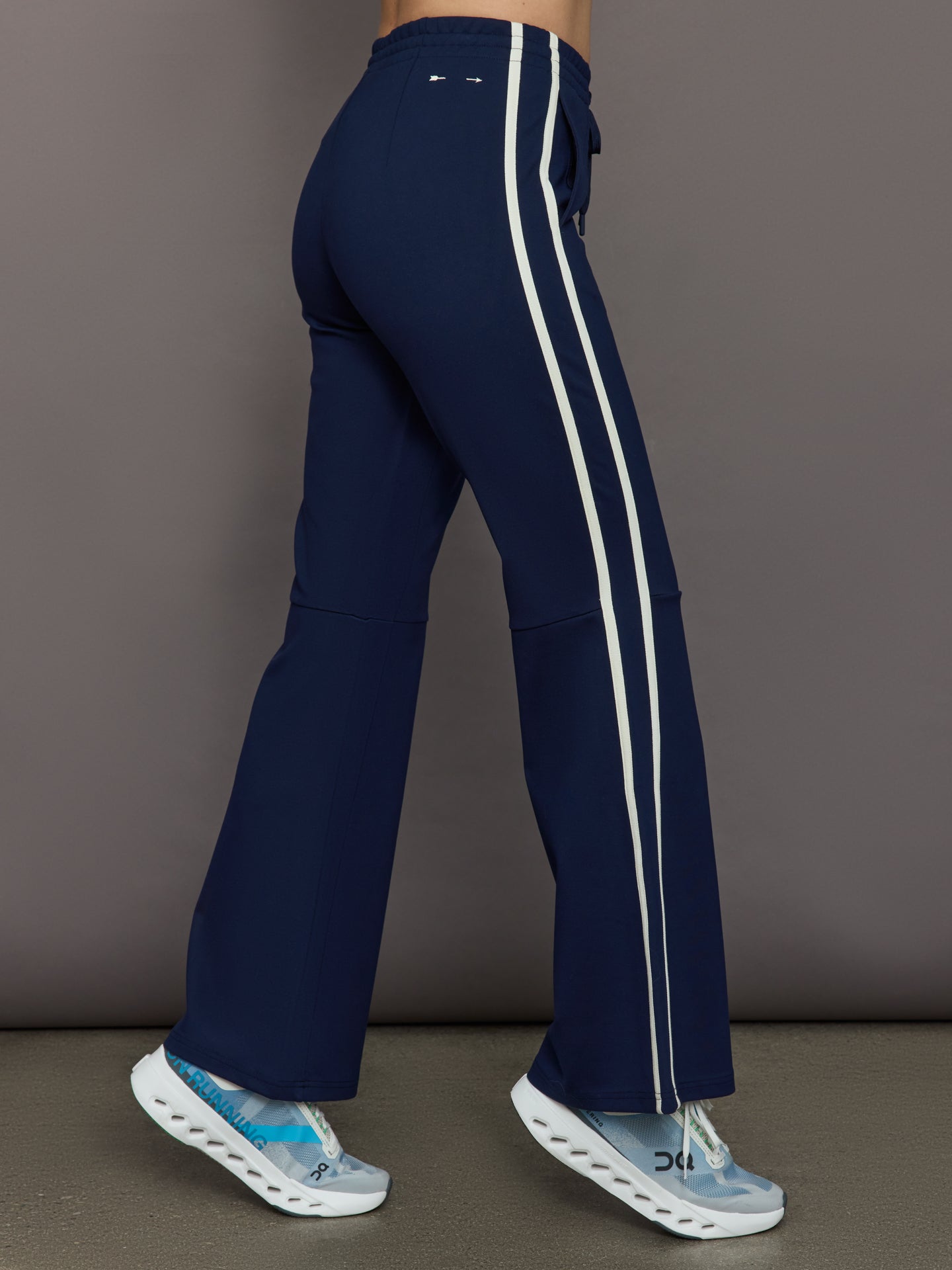 Muse Flare Pant | Navy