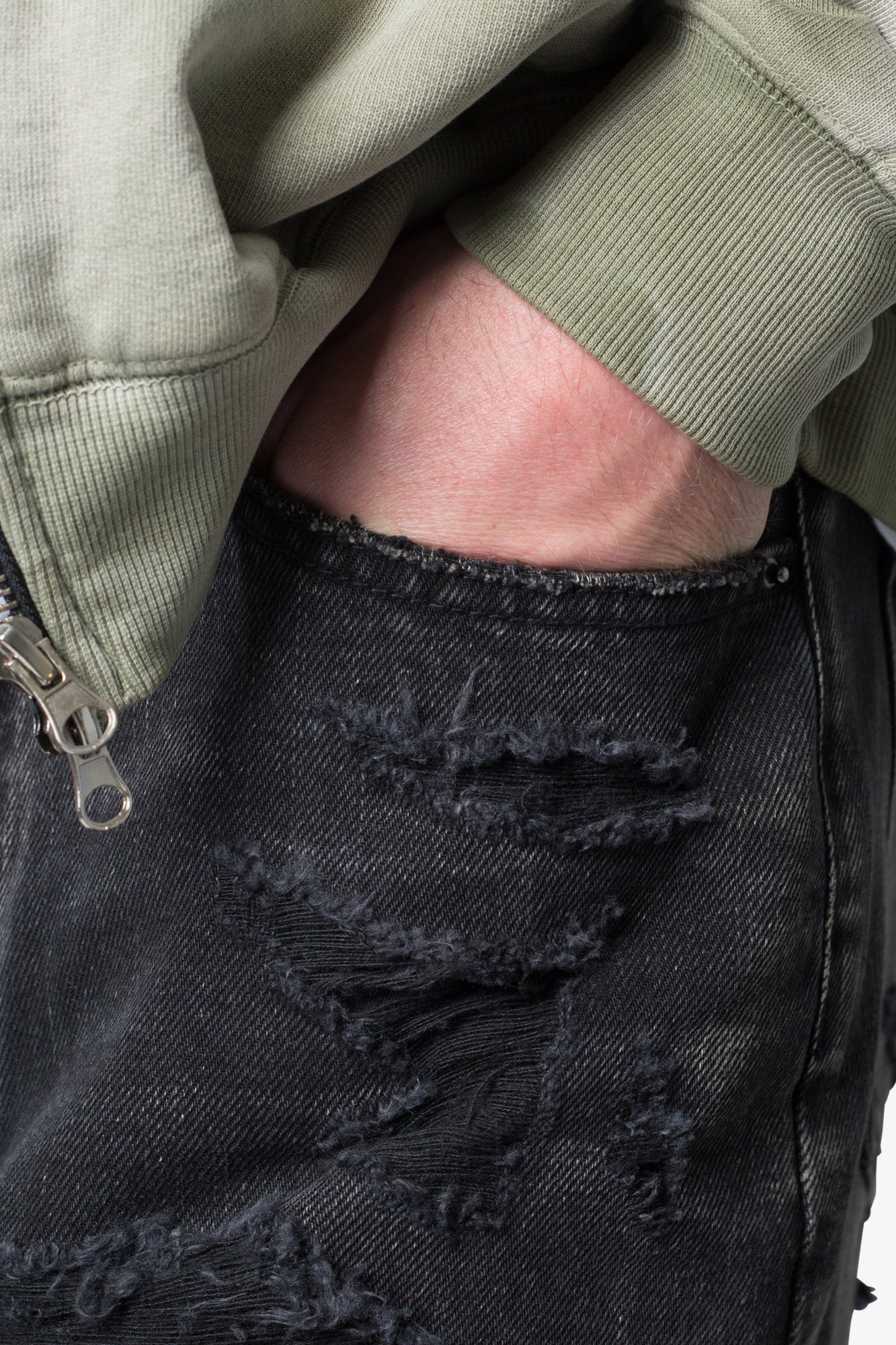 Ultra Baggy Distressed Denim | Vintage Black