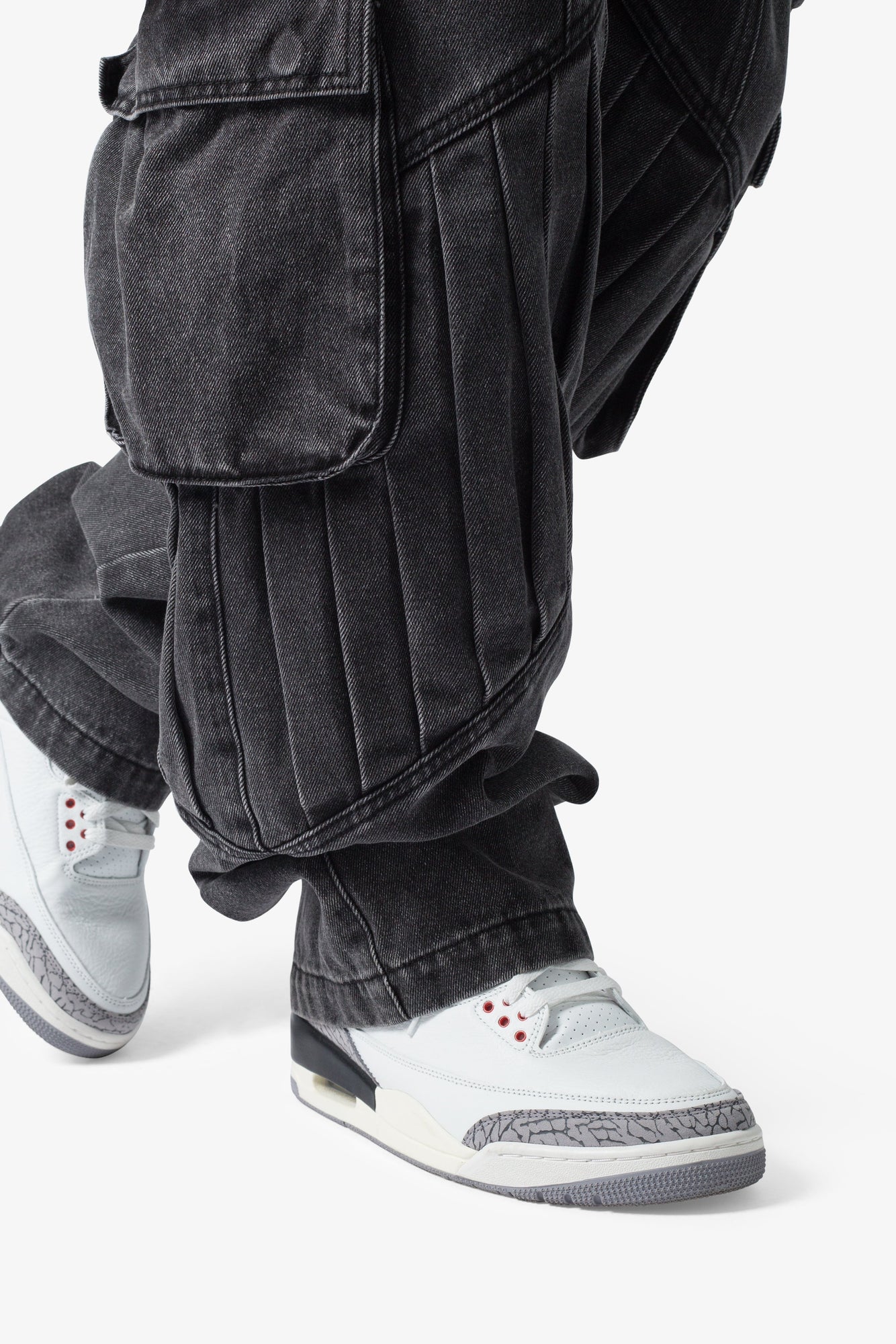 Ultra Baggy Pleated Denim | Washed Black