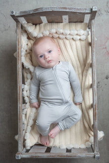 Unisex | Organic Cotton Knit Pom Pom Blanket | Oatmeal