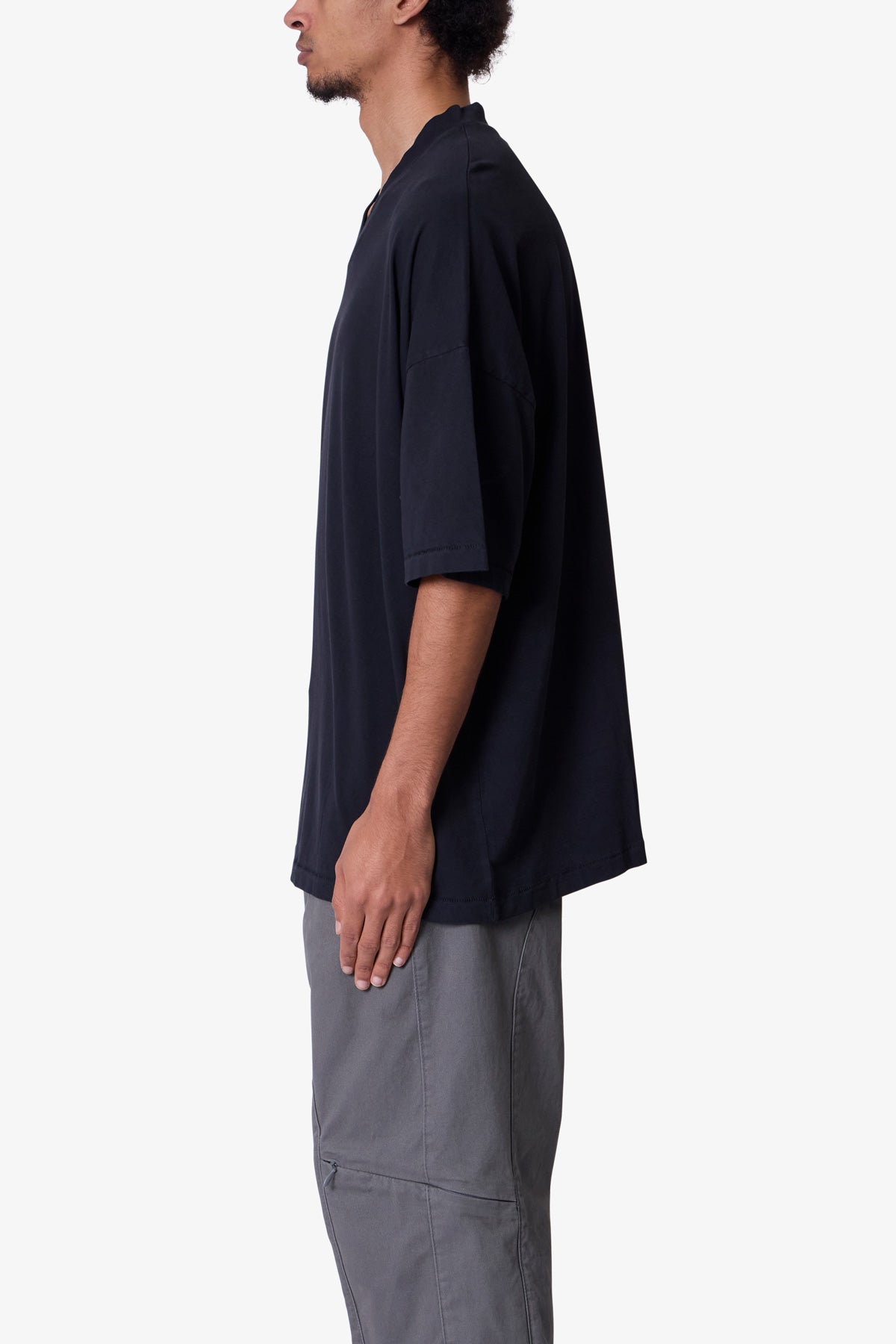 V Neck Tee | Washed Black