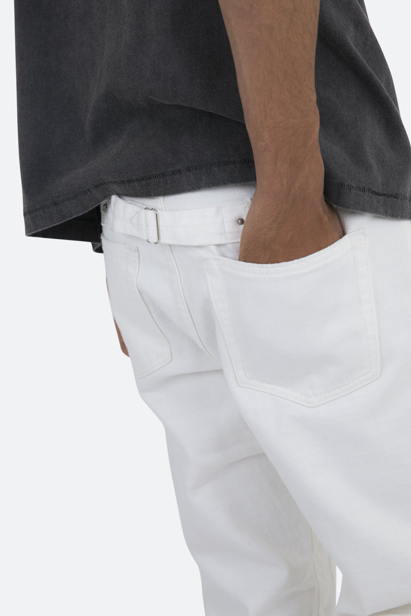 V123 Repaired Baggy Denim | White