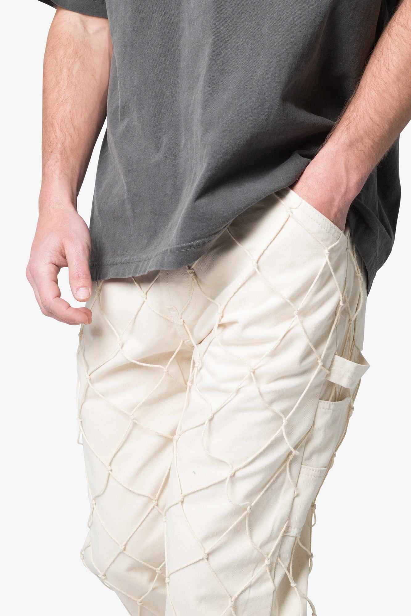 V623 Cargo Net Baggy Pants | Cream