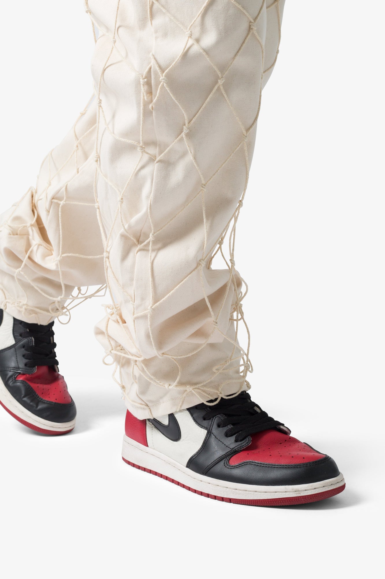 V623 Cargo Net Baggy Pants | Cream
