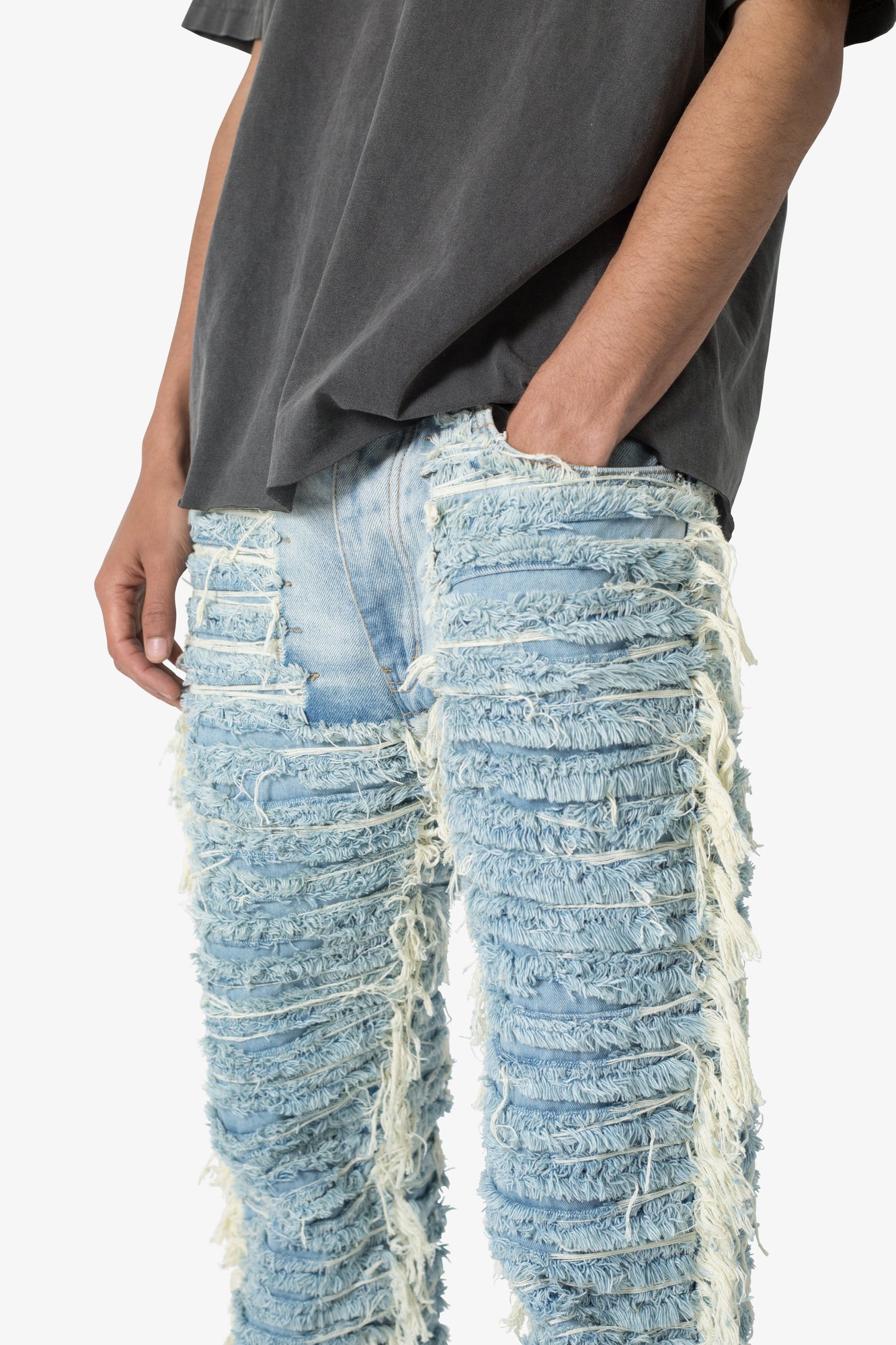 V631 Baggy Frayed Denim | Blue