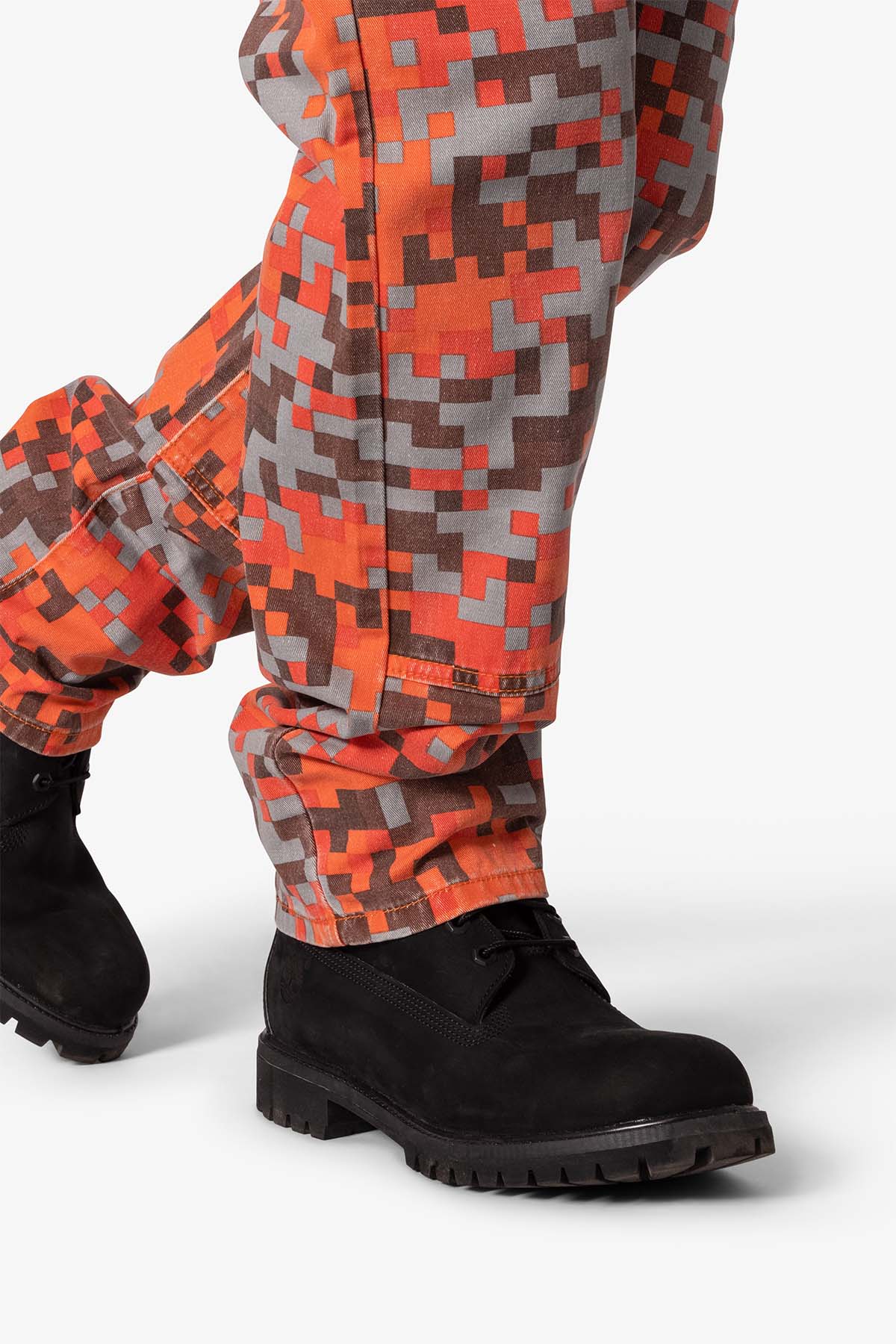 V698 Hunter Pixel Denim | Multi