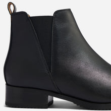 Womens | Eva Everyday Chelsea Boot | Black/Black