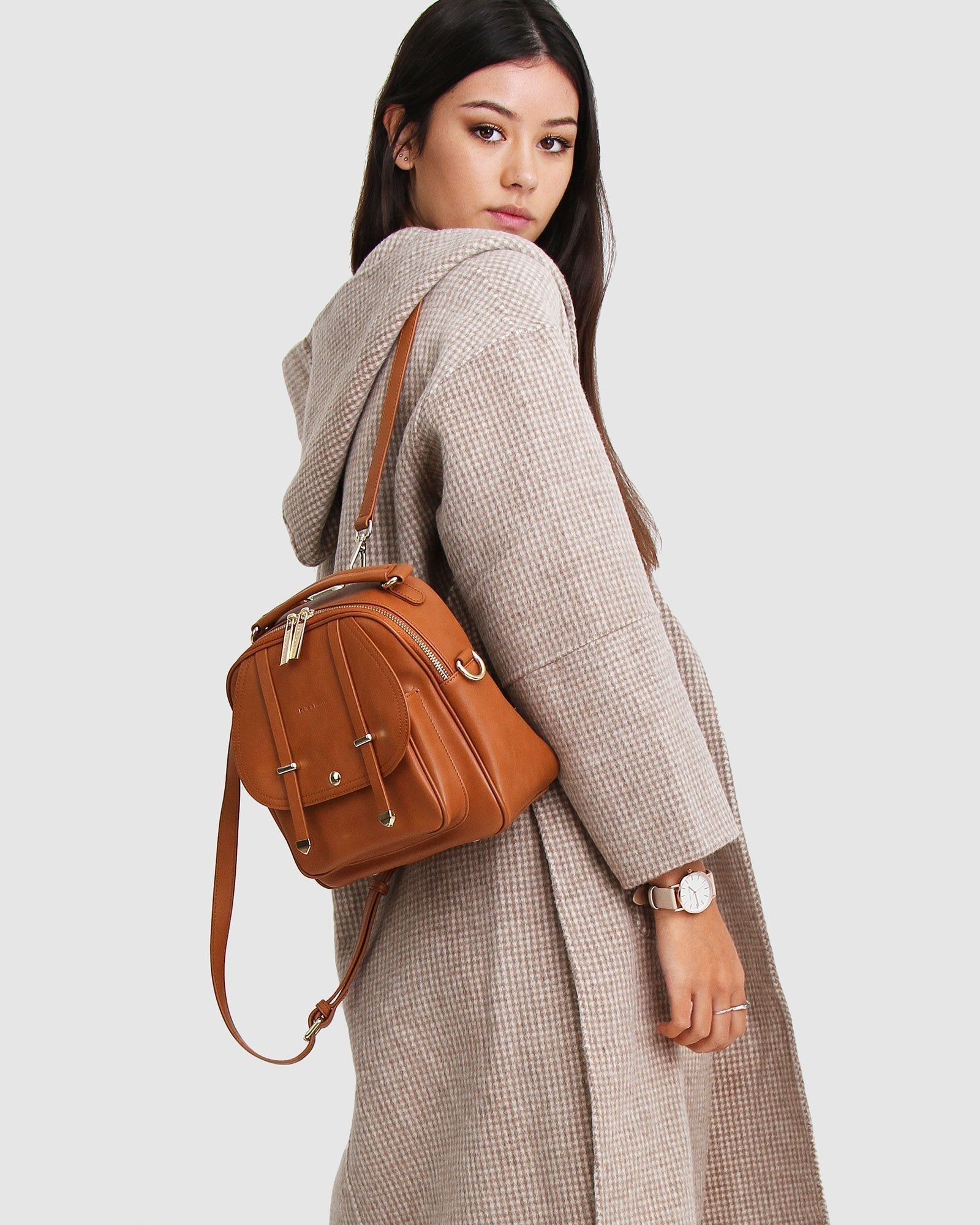 Walk-This-Way-wool-oversized-coat-beige-check-bag_5df17bdf-e508-4d0a-9605-8fb6170084fb.jpg