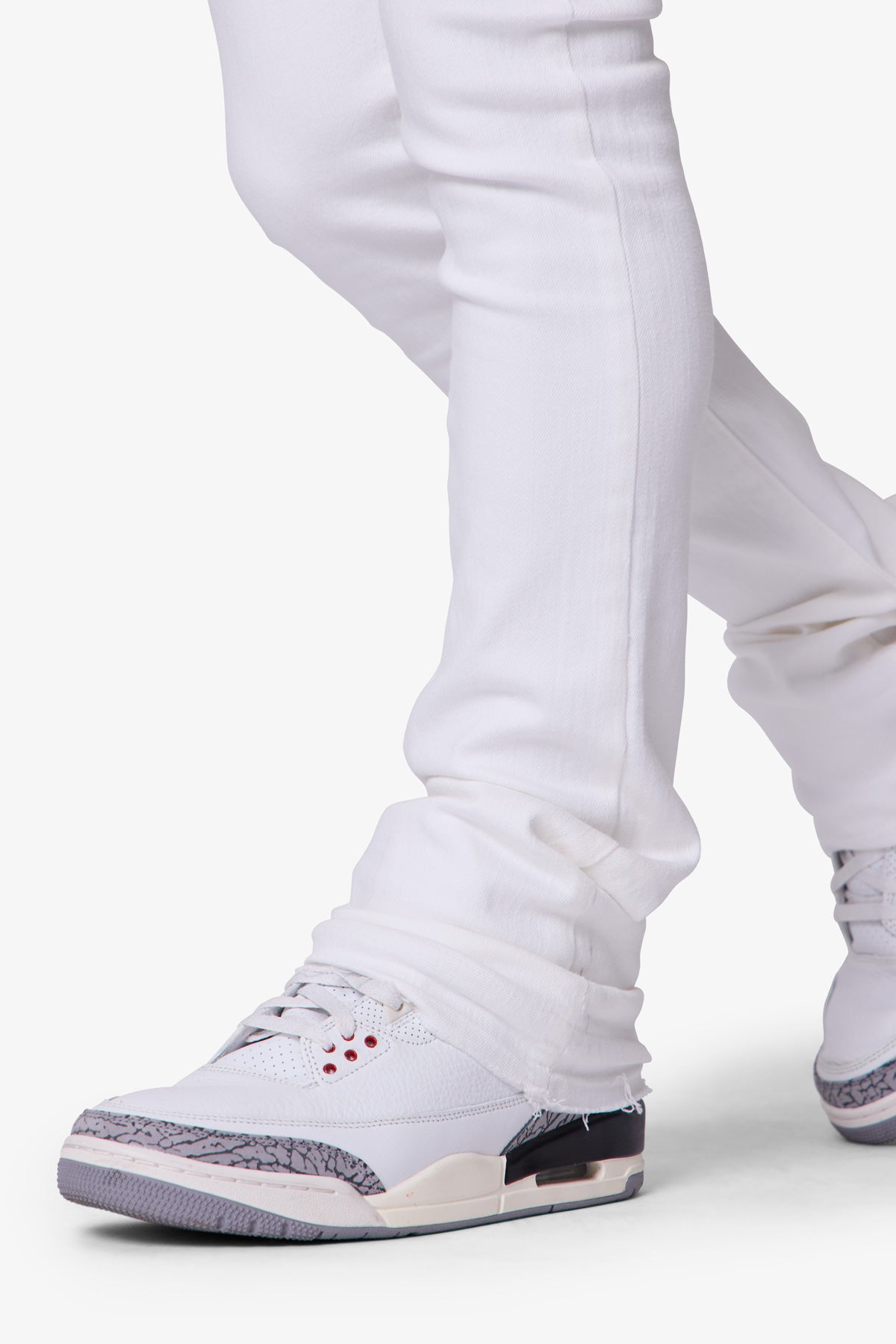 X514 Skinny Stacked Denim | White
