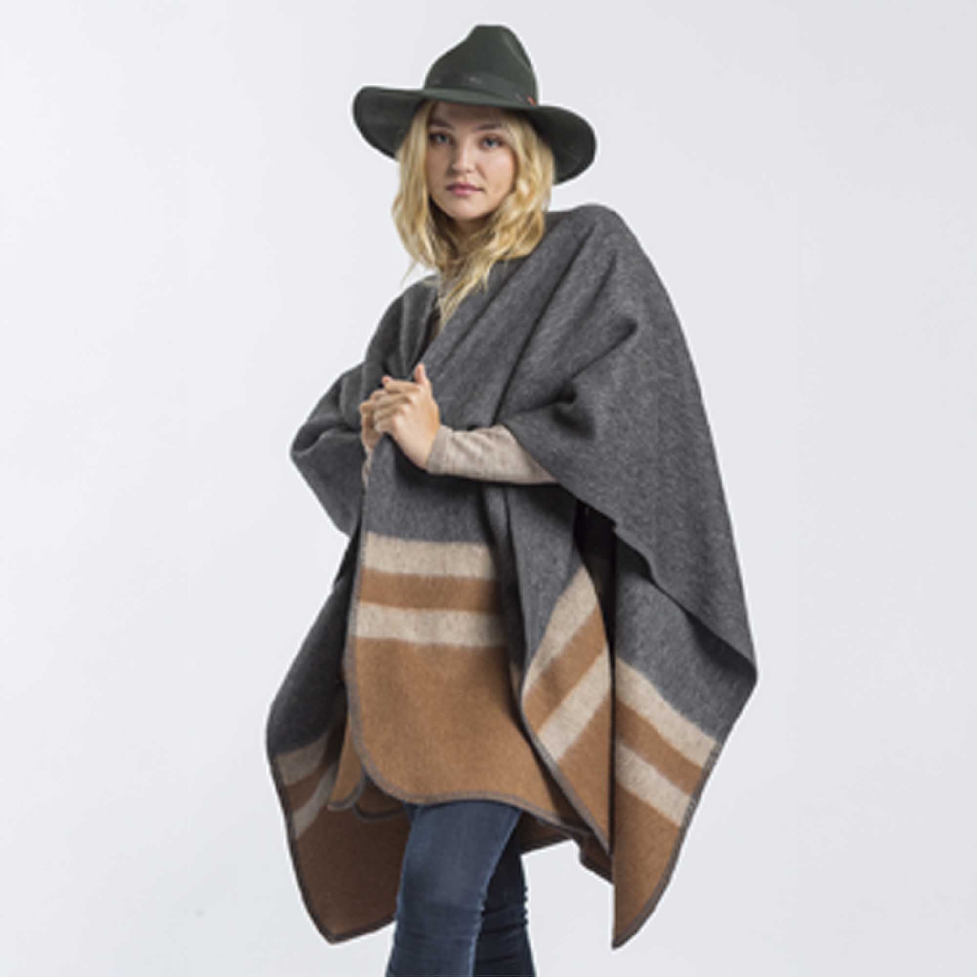 Unisex | Aspen Cape | Charcoal / Cognac / Taupe