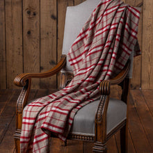 Aberdeen Throw | Light Taupe / Scarlet