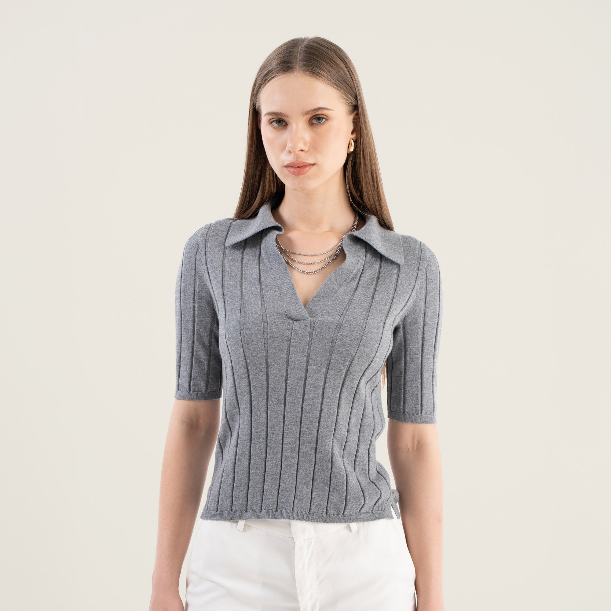 elise-grey-1.jpg