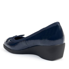 Tema | Navy Crinkle Patent Faux Leather