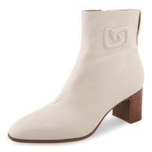 Magnuslog | Eggnog Leather